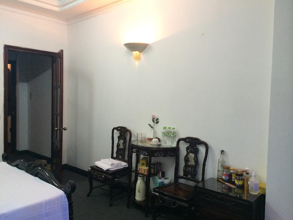 Ngoc Linh Hotel Hanoi Exterior photo
