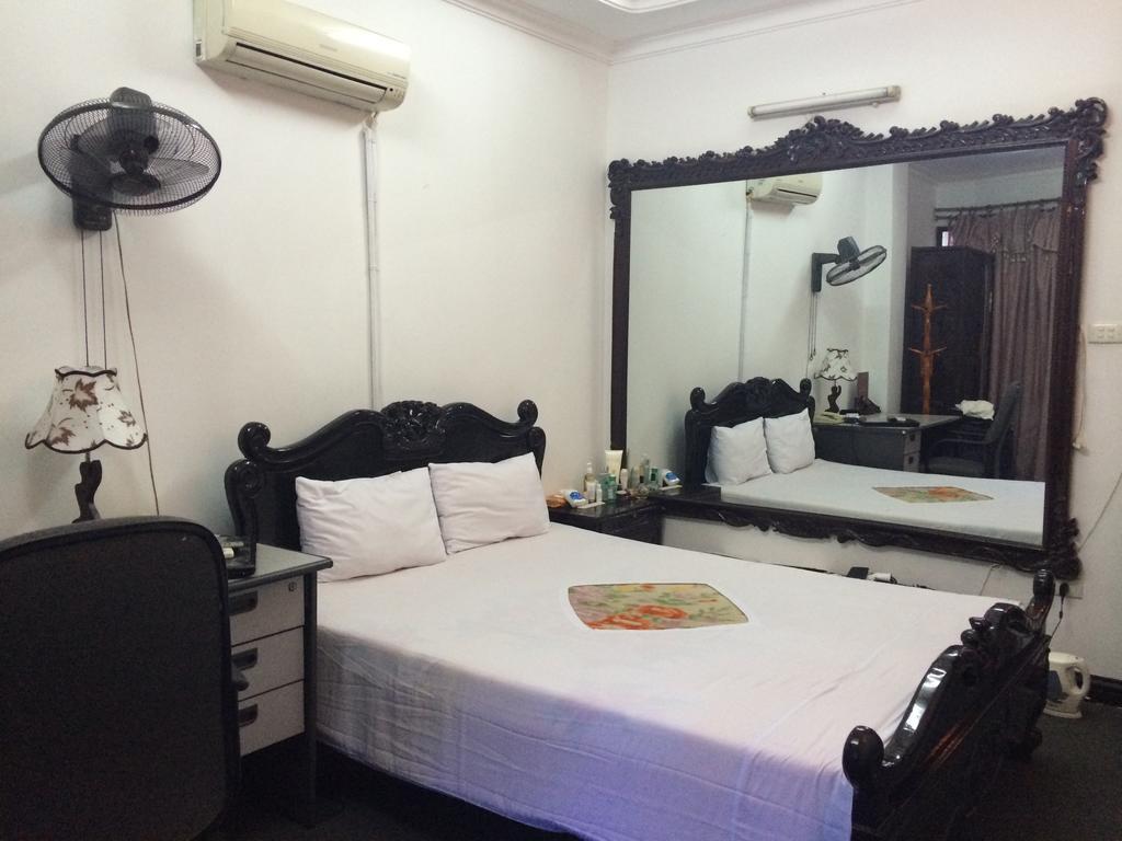 Ngoc Linh Hotel Hanoi Room photo