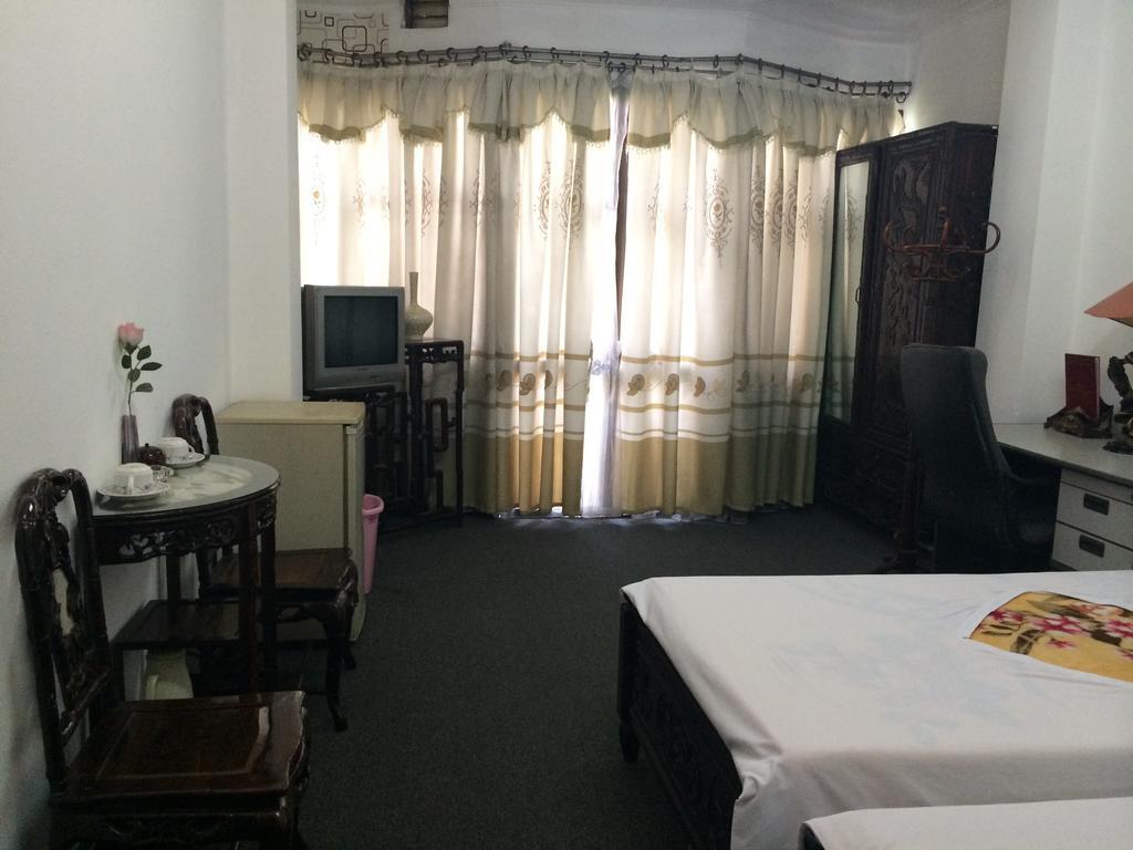 Ngoc Linh Hotel Hanoi Exterior photo