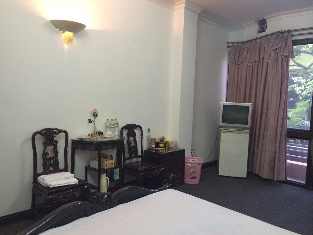 Ngoc Linh Hotel Hanoi Exterior photo