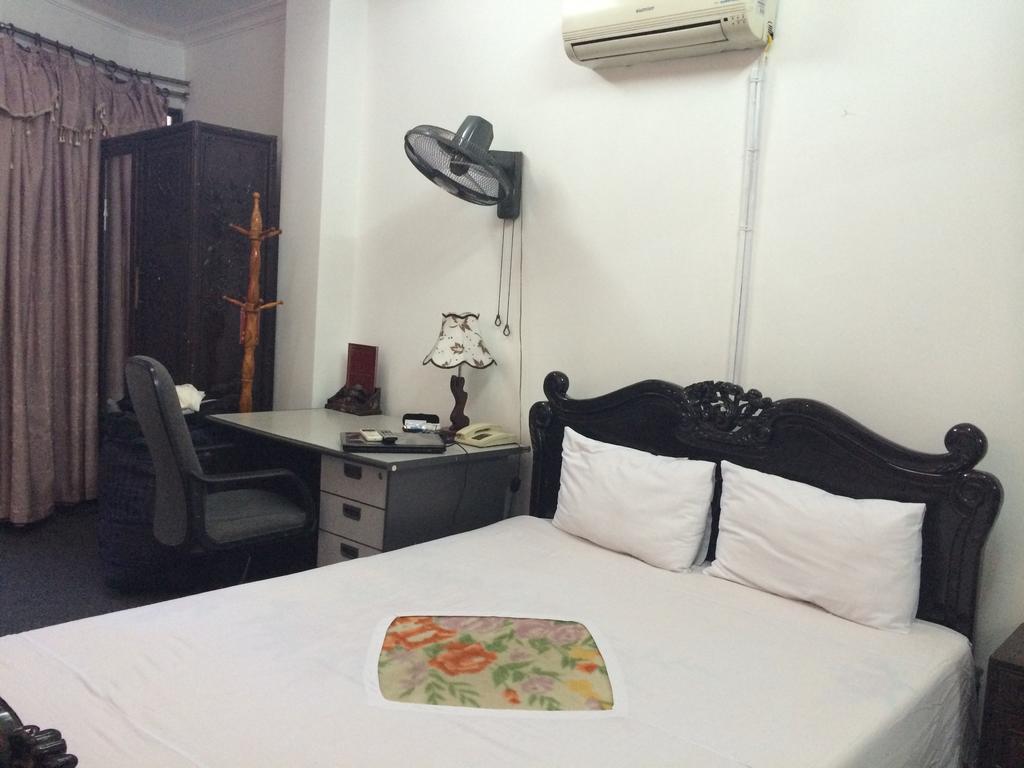 Ngoc Linh Hotel Hanoi Room photo